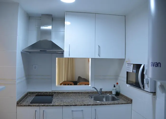 Gemelos Iv Loysan Apt. With Pool דירה בנידורם
